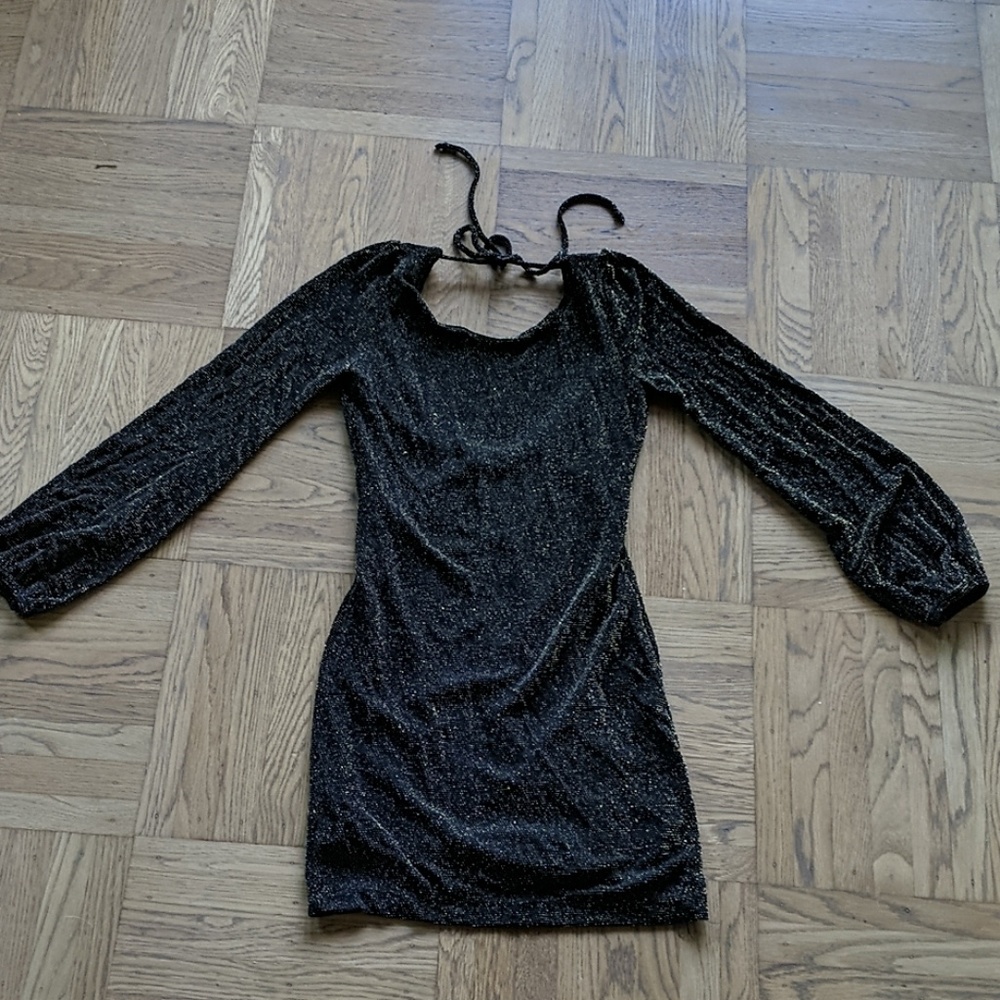Bell sleeve shimmer mini